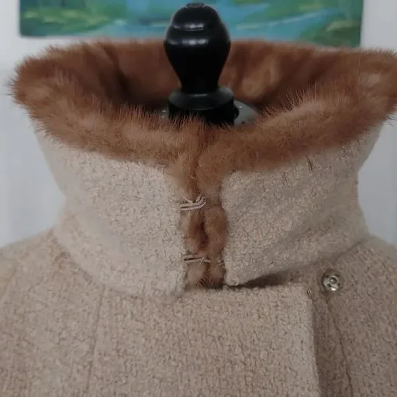 Vtg Glenbrooke Womens Wool Double Breasted winter coat with mink collar - Picture 3 of 12